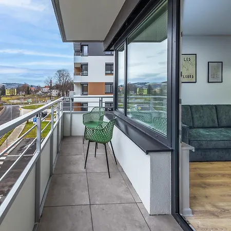 Hello Stela - Moderný Mestský *