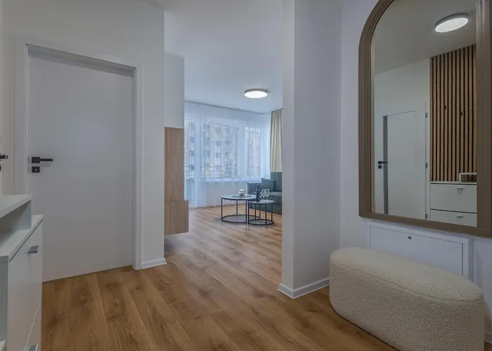 Hello Stela - Moderny Mestsky