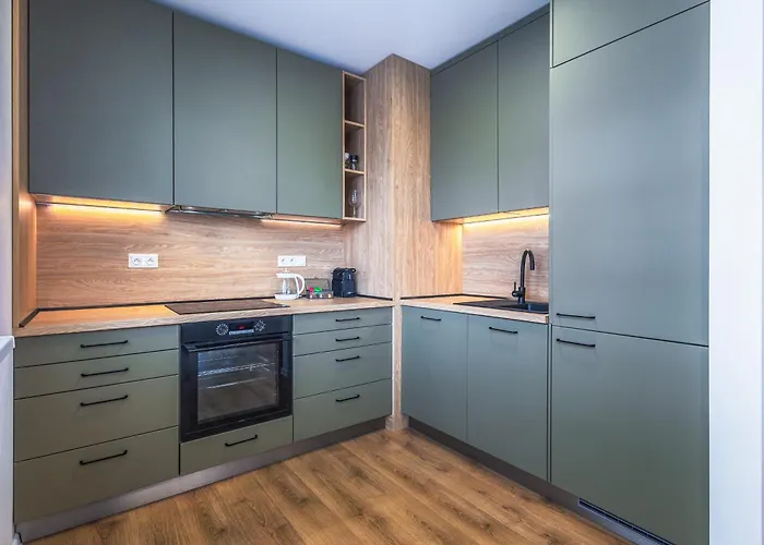 Hello Stela - Moderny Mestsky * Lipótszentmiklós