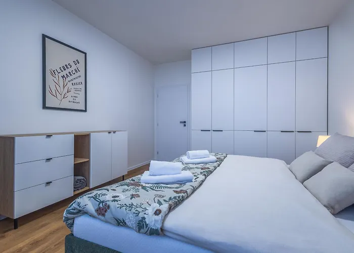 Apartment Hello Stela - Moderny Mestsky